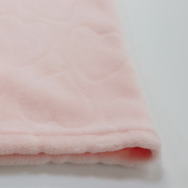 Pink Heart Cutting Flannel Blanket manufacture