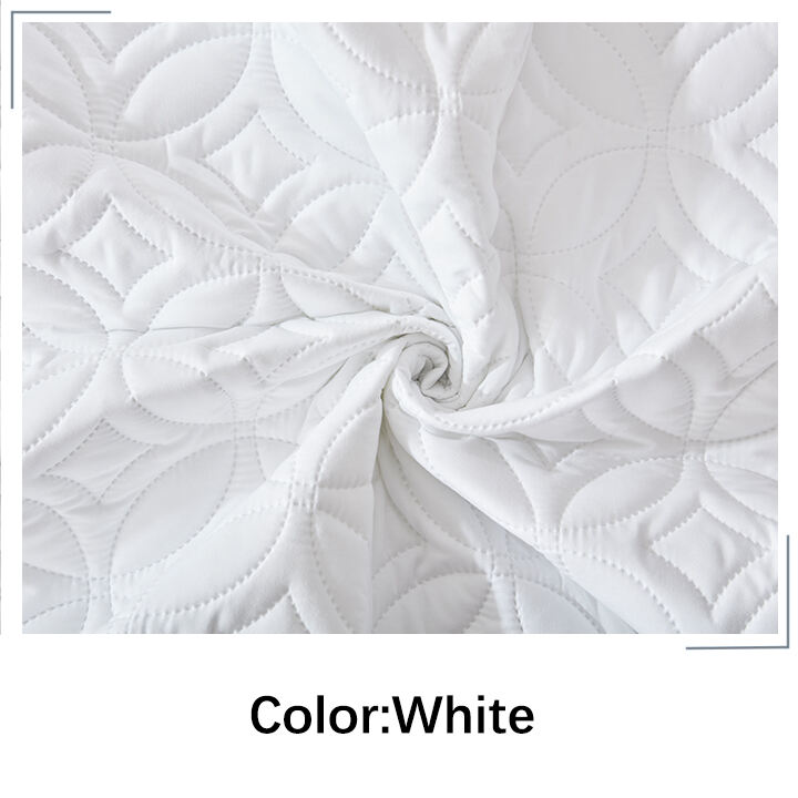 Bakit Pumili ng Light Bedspread para sa Tag-Init at Taglagas?