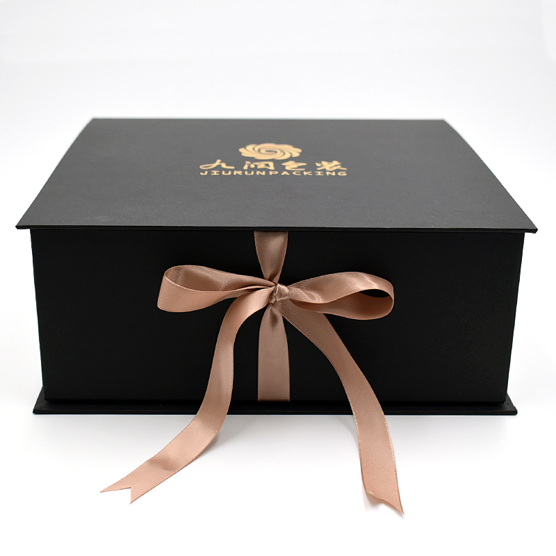 Custom Luxury Black Magnet Flap Clothing Paper Box Foldable Magnetic Closure Gift Boxes with Ribbon