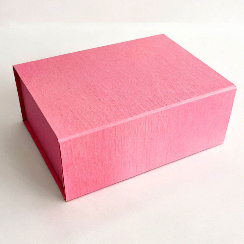 Custom Logo Luxury Magnetic Closure Folding Gift Box Durable Cardboard Packaging Box for Jewelry Cosmetics Clothes