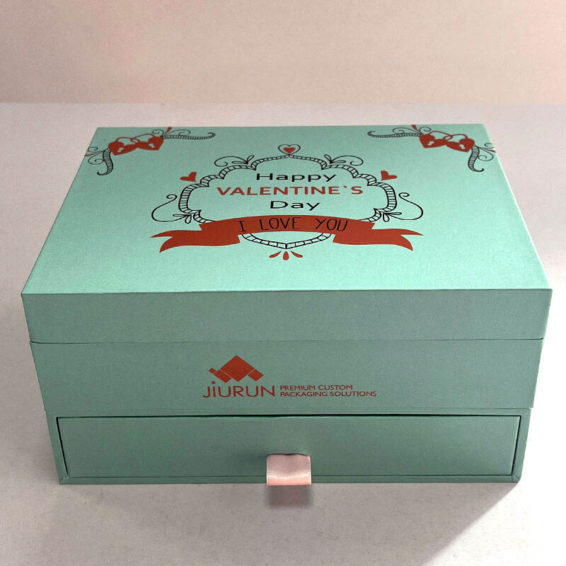 EU Hot Selling Luxury Handmade Lip Gloss Packaging Box White Flip Gift Coffrets UV Coating Embossing Custom Logo Cosmetic Boxes