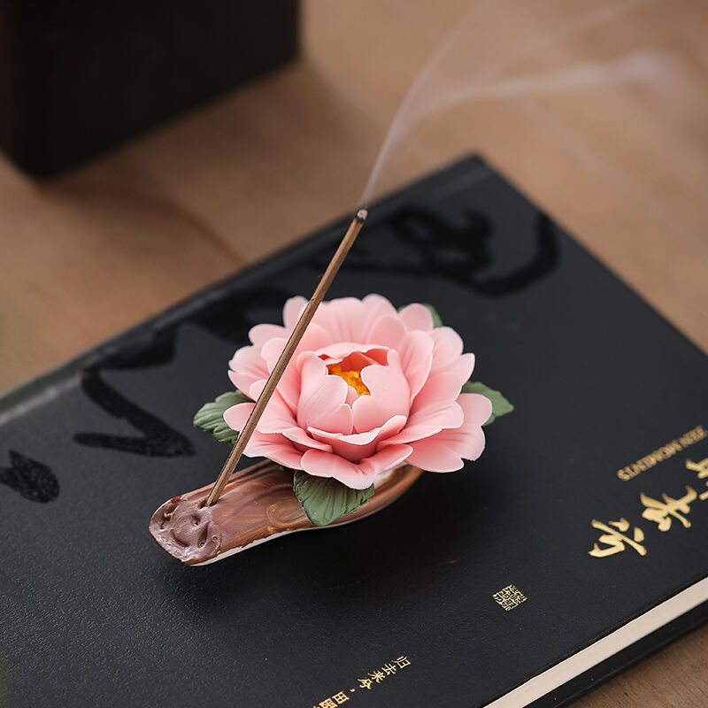 Suport pentru Tămâie Creativ Aromaterapie din Ceramică Model de Floare de Pion Mâner cu Fir Suport pentru Tămâie din Porțelan Manual pentru Living sau Camera de Ceai Decorativă