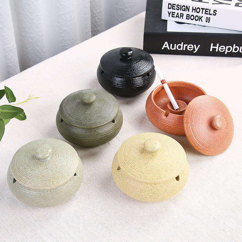 Ceramic Creative Household Ceramic Ashtray, Chinese Large Retro with Cover Kiln Ashtray