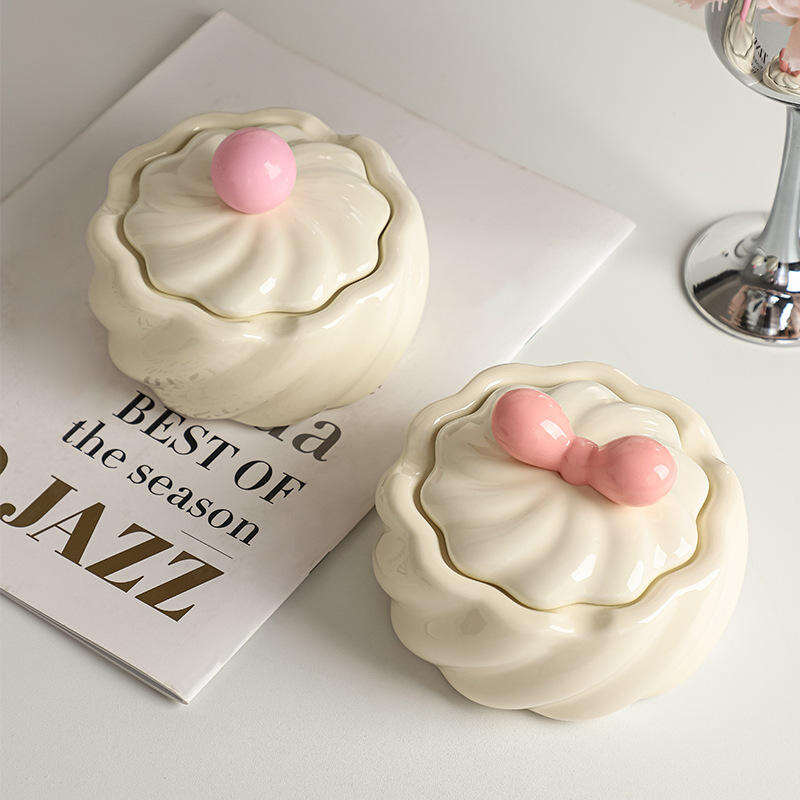 Supports Customization Cute pink Bowknot Design Home Office Hotel Black White Porcelain Round Smoking Ceramic Cigar Ashtray