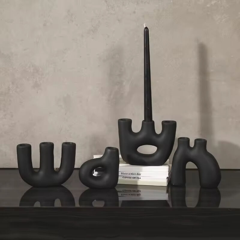 Factory Direct Home Decoration Handmade Grouted Matte Black Ceramic Candle Holders