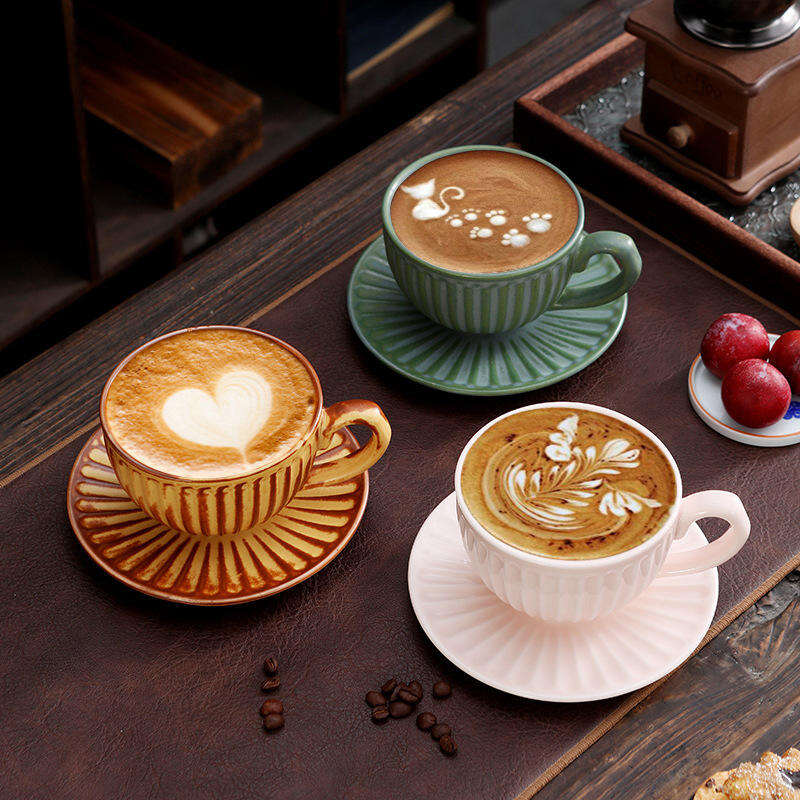 Set di Caffè e Tè Ceramici Eleganti e Resistenti per l'Uso Quotidiano