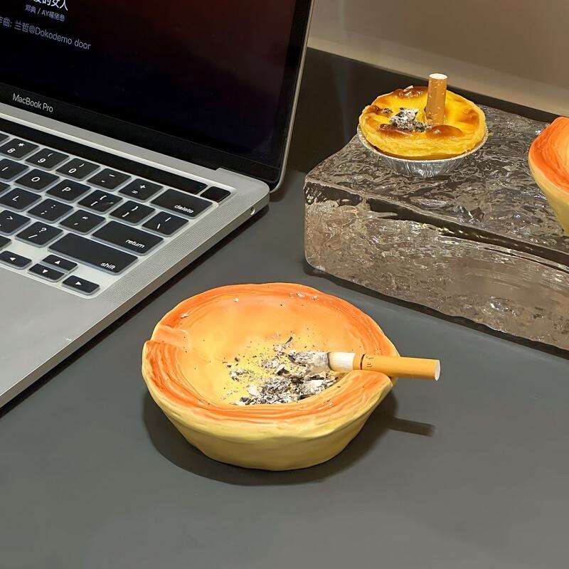 Ceramic ashtray with lid, preventing household use, high-end and good-looking decorative item