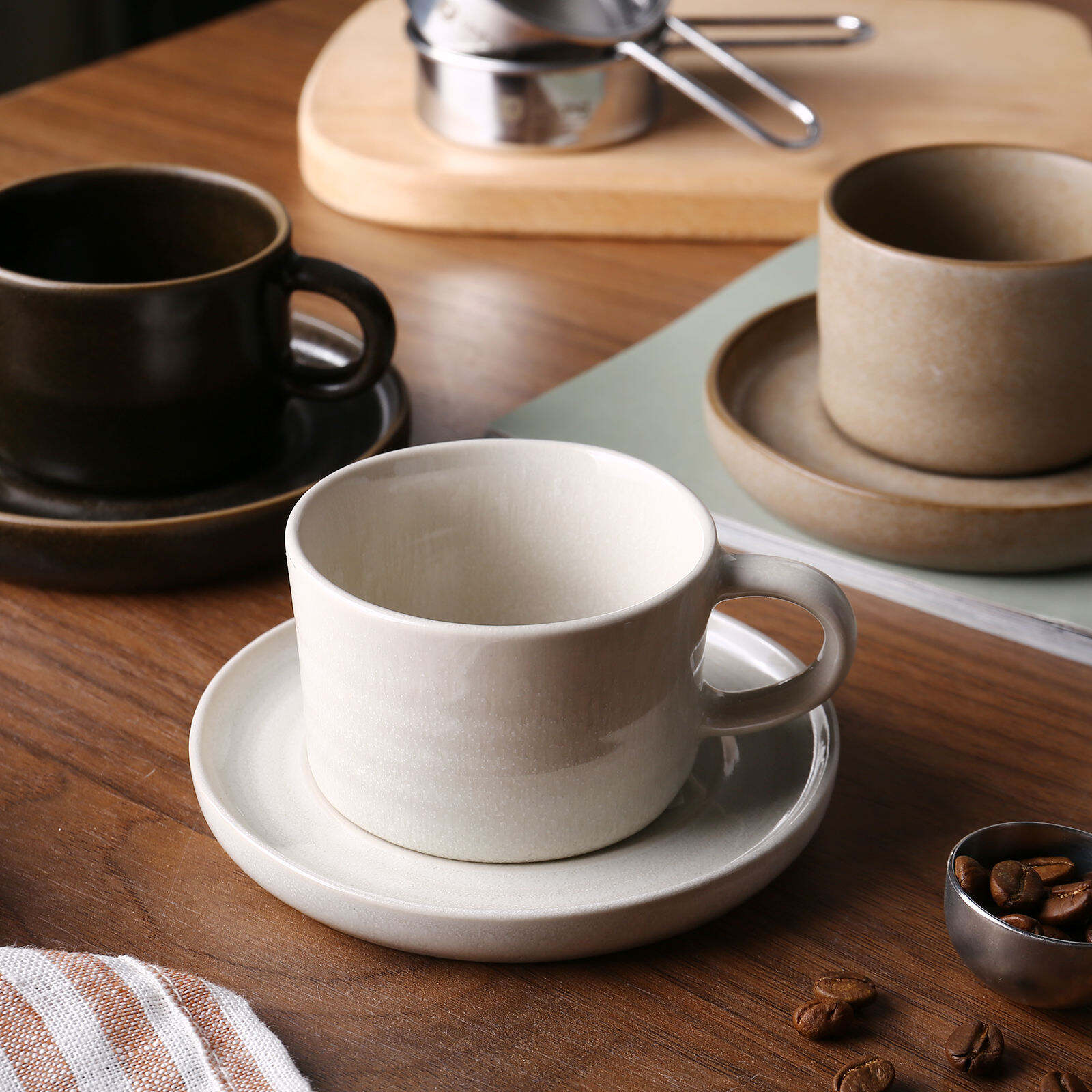 Vintage Custom Clay Ceramic Coffee Mug Saucer Set Breakfast Cup Plate for Gift Custom Vintage Breakfast Cup Saucer