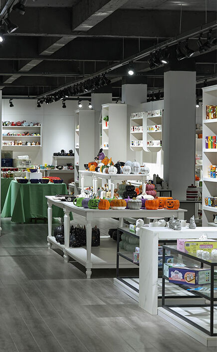 800m² sample room