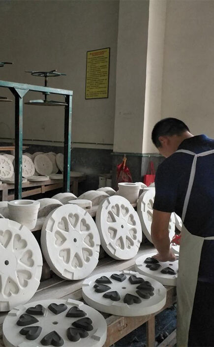 400+ professional workers