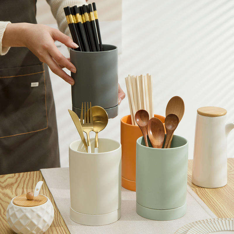 2025 Ceramic Custom Logo Kitchen Tools Cylinder Porcelain Cutlery Holder Wholesale Chopsticks Spoon Luxury Ceramic Utensil Holder