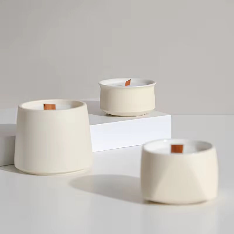 Luxury Nordic Decorative Empty Matte White Scented Candle Vessels Holder Container Porcelain Ceramic Candle Jar