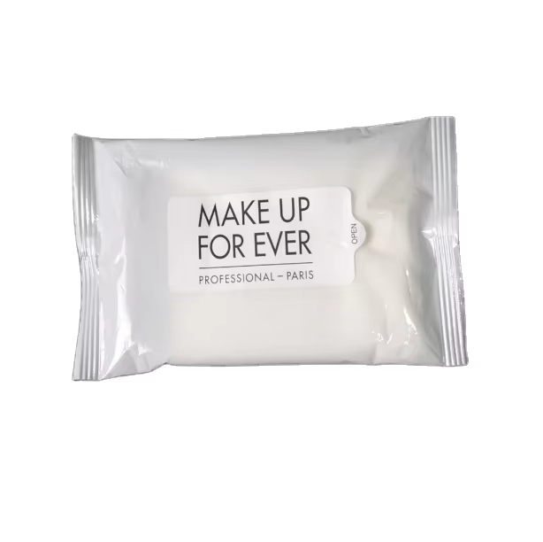 How Do Makeup Remover Wipes Benefit Sensitive Skin Types?