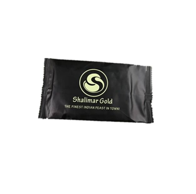 Schwarze monolithische Tücher