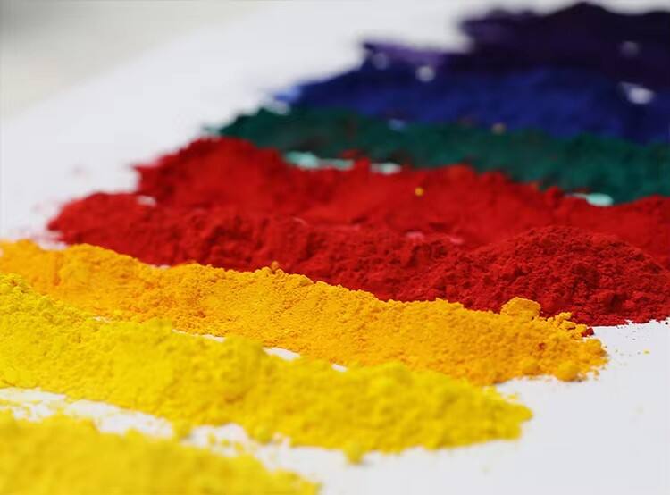 Pigment rouge oxyde de fer conforme aux normes de contact alimentaire