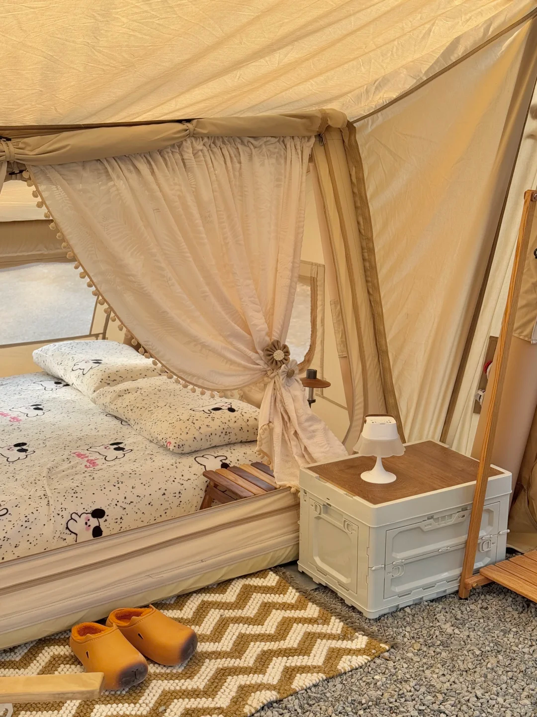 08 camping tent (3).png