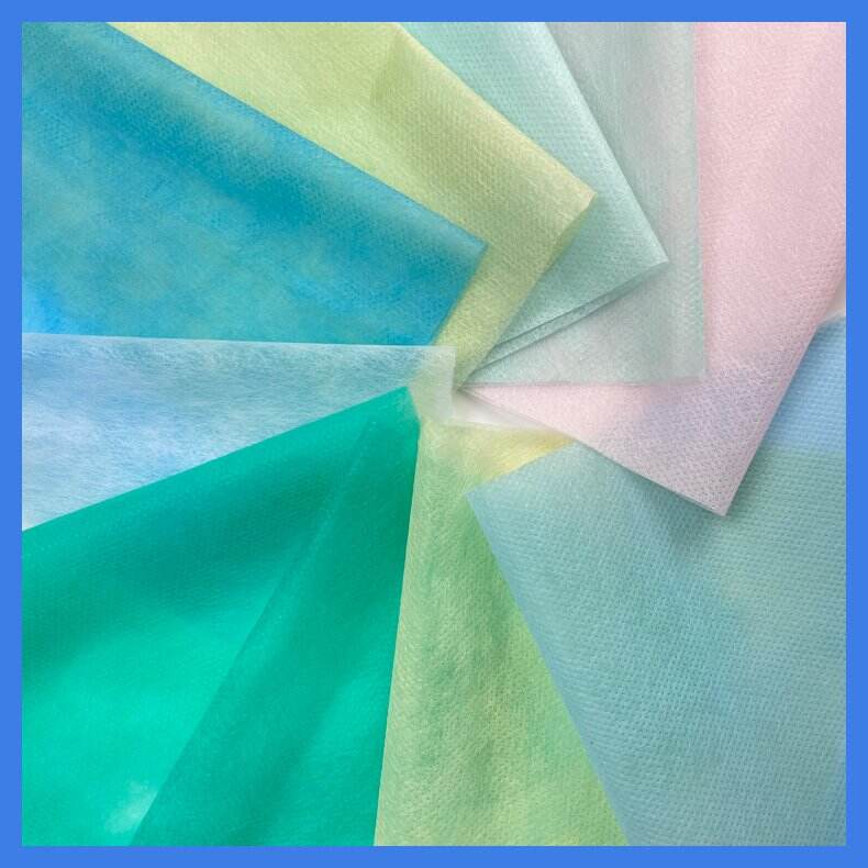 Ommaviy xaridorgilar uchun hozirgi davrda to'liq uloqtirilgan polipropilen to'plam narxida qanday tendentsiyalar mavjud?