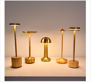 Genopladelig bordlampe