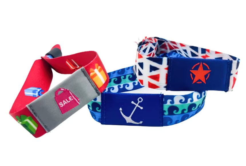 How to choose festival wristbands that fit the theme?