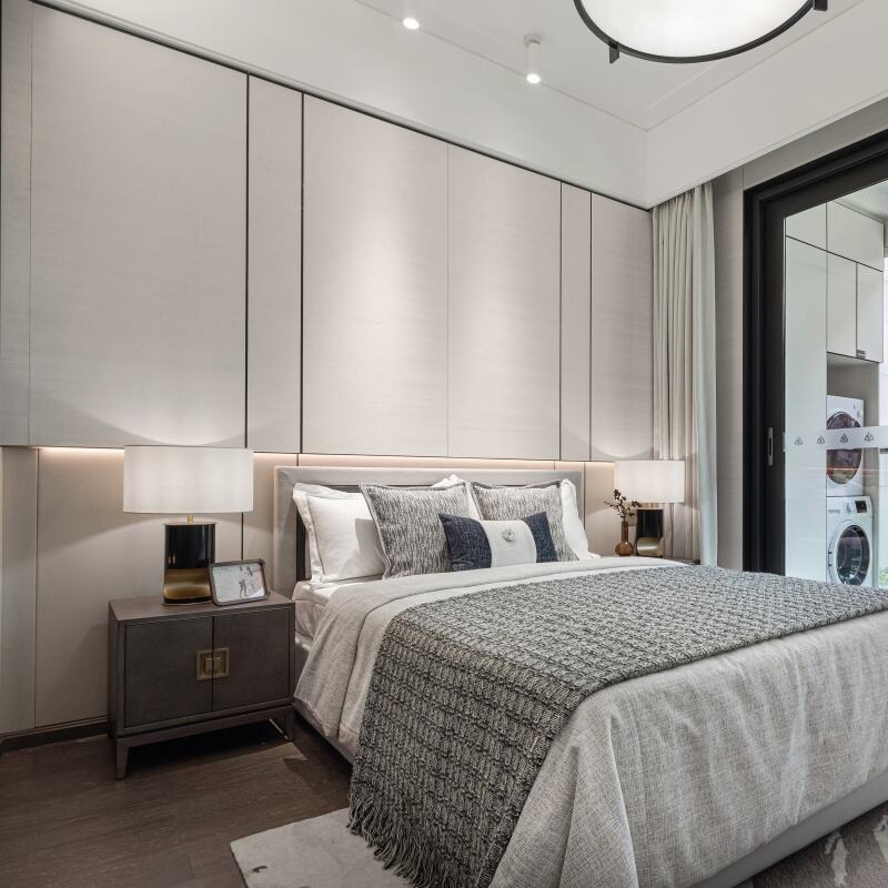 Преобразете душа си с нископоддръжани PVC душ-панели за стени.