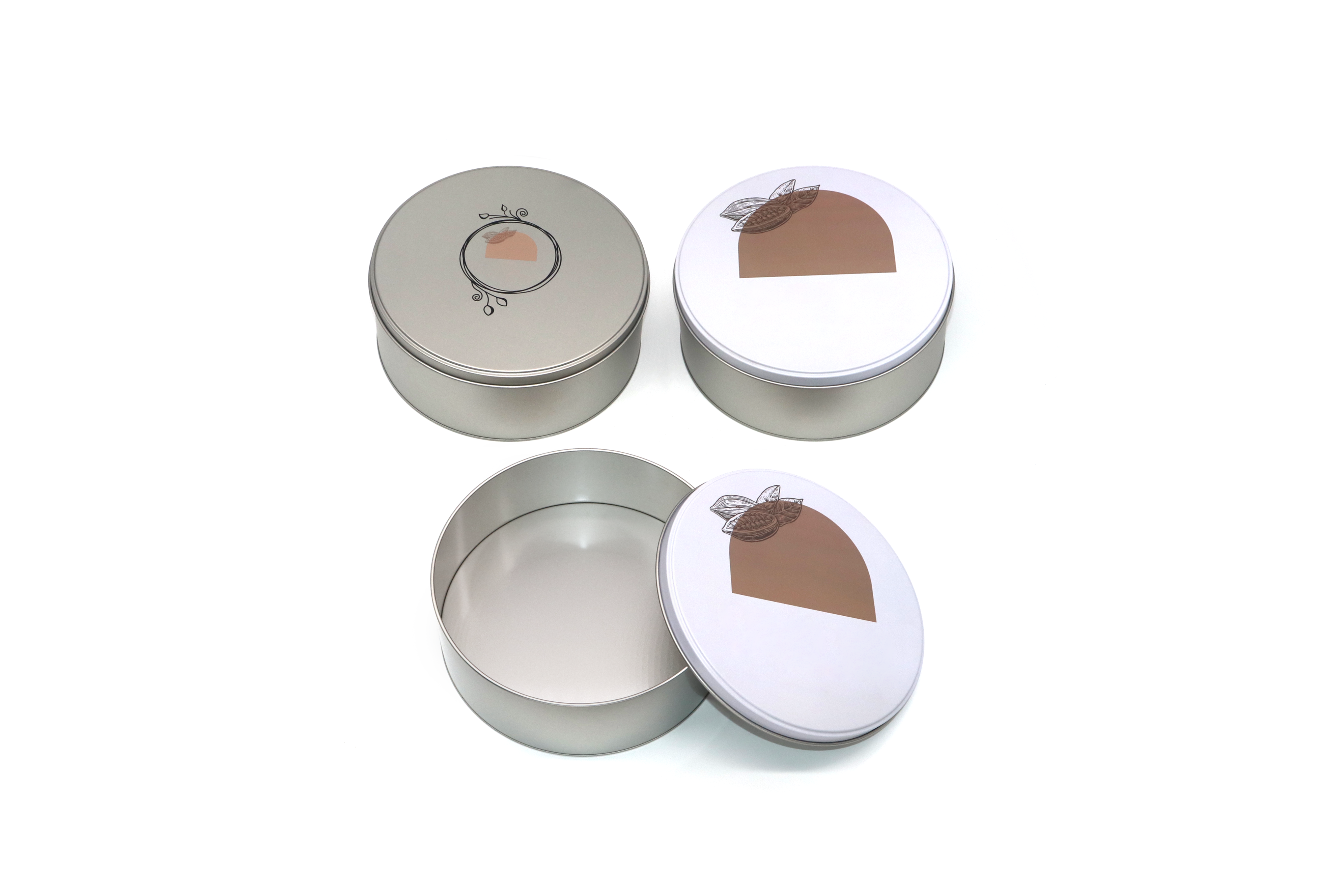 What Makes Large Tin Cans Ideal for Food Storage and Preservation?
