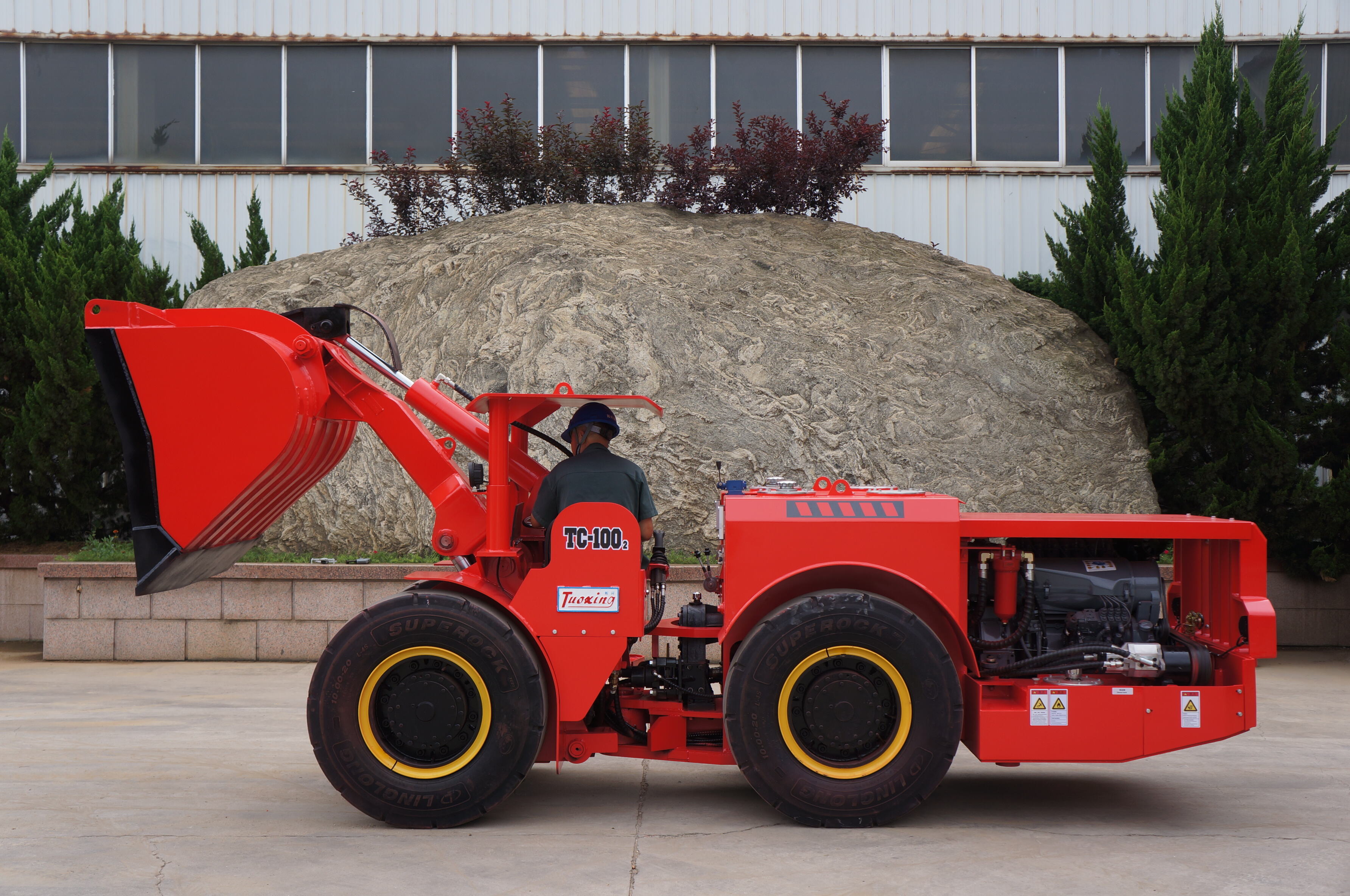 Superior Maneuverability and Compact Design
