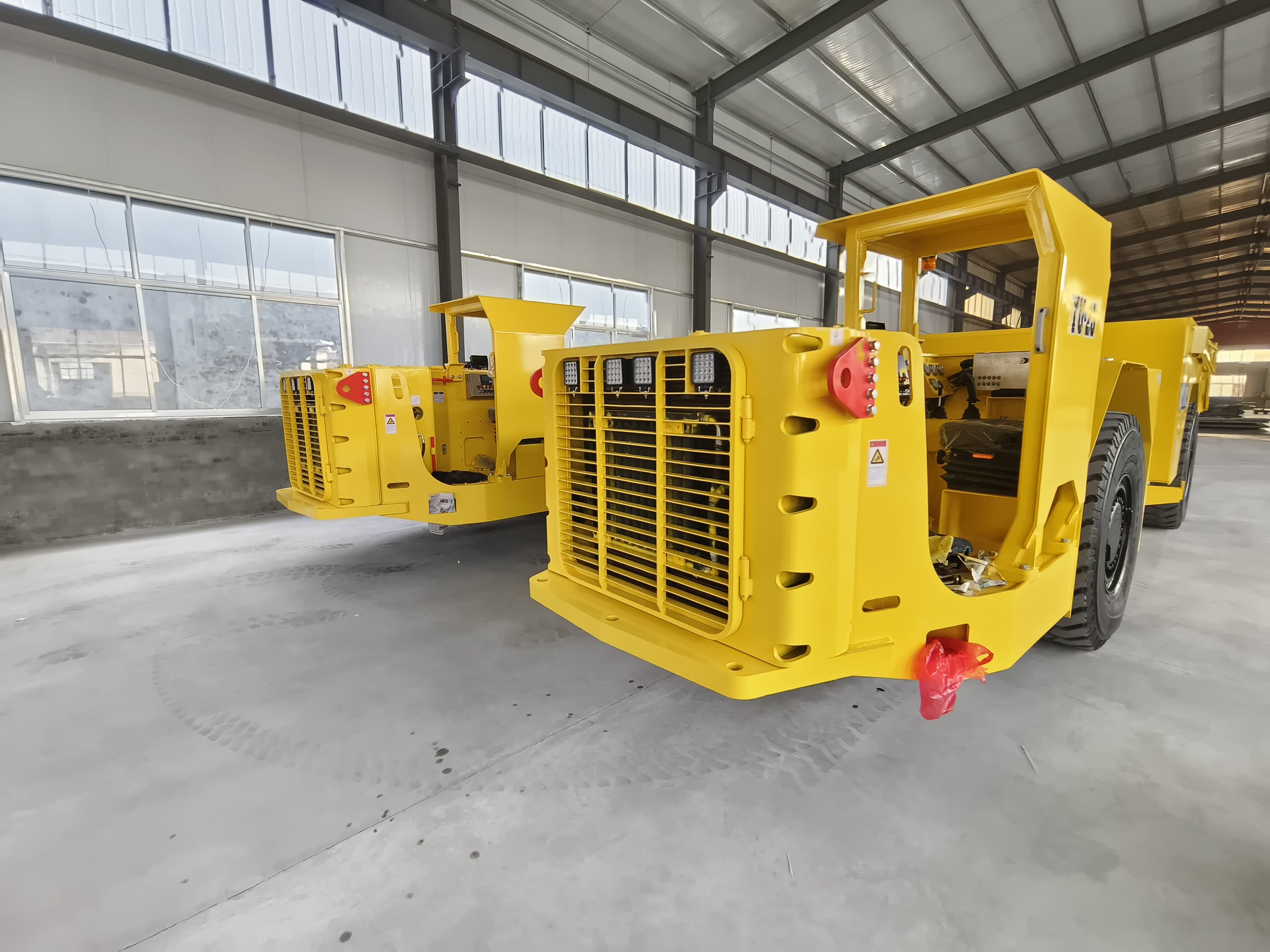 Komatsu 980E-5: The Ultimate Ultra-Class Mining Dump Truck - 400-Ton ...