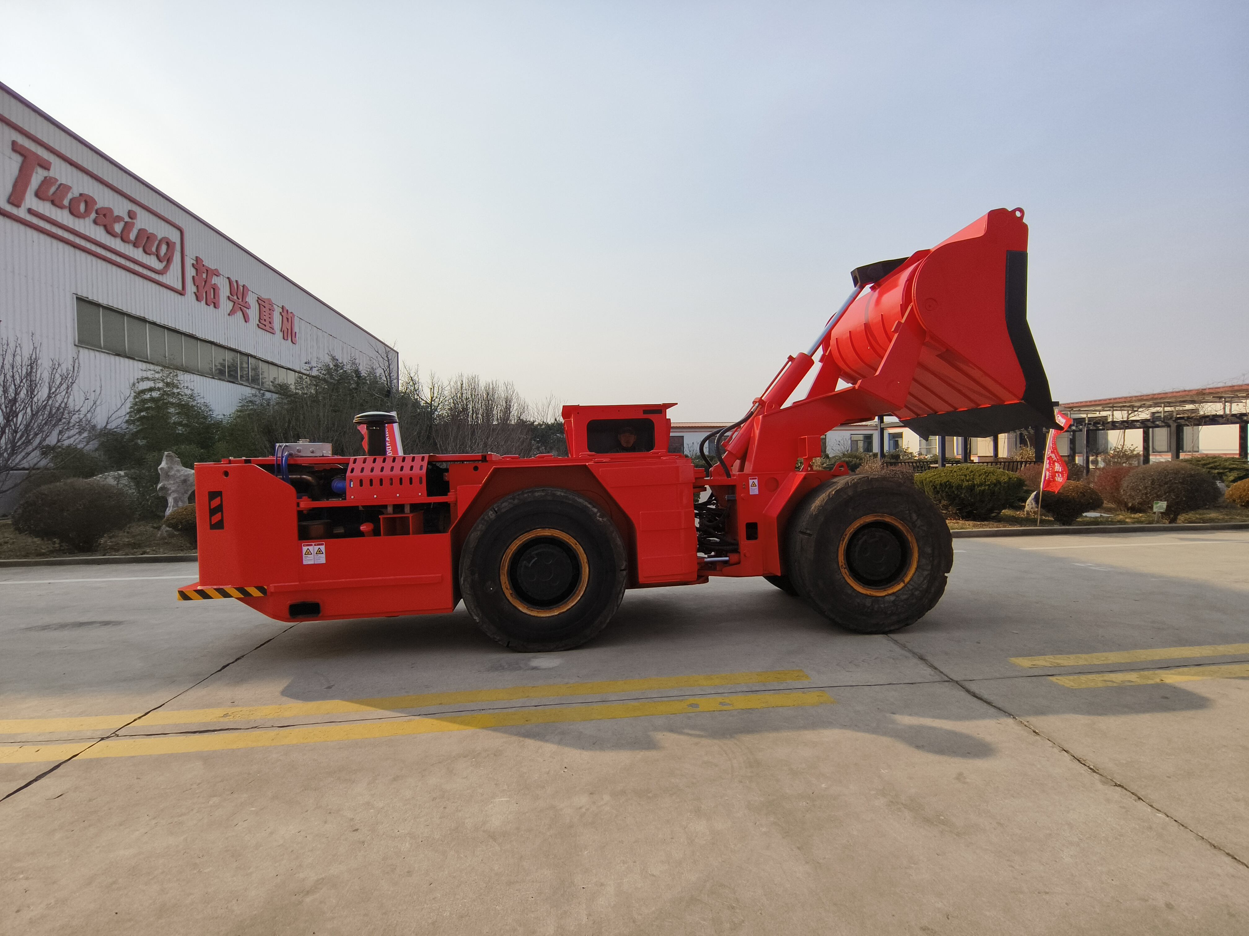 Underground LHD Machines: Advanced Mining Solutions for Efficient ...