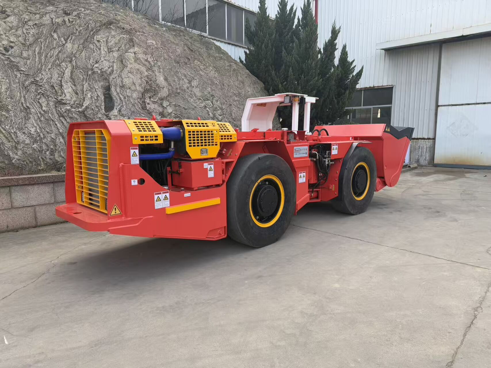 Exceptional Load Capacity and Bucket Performance