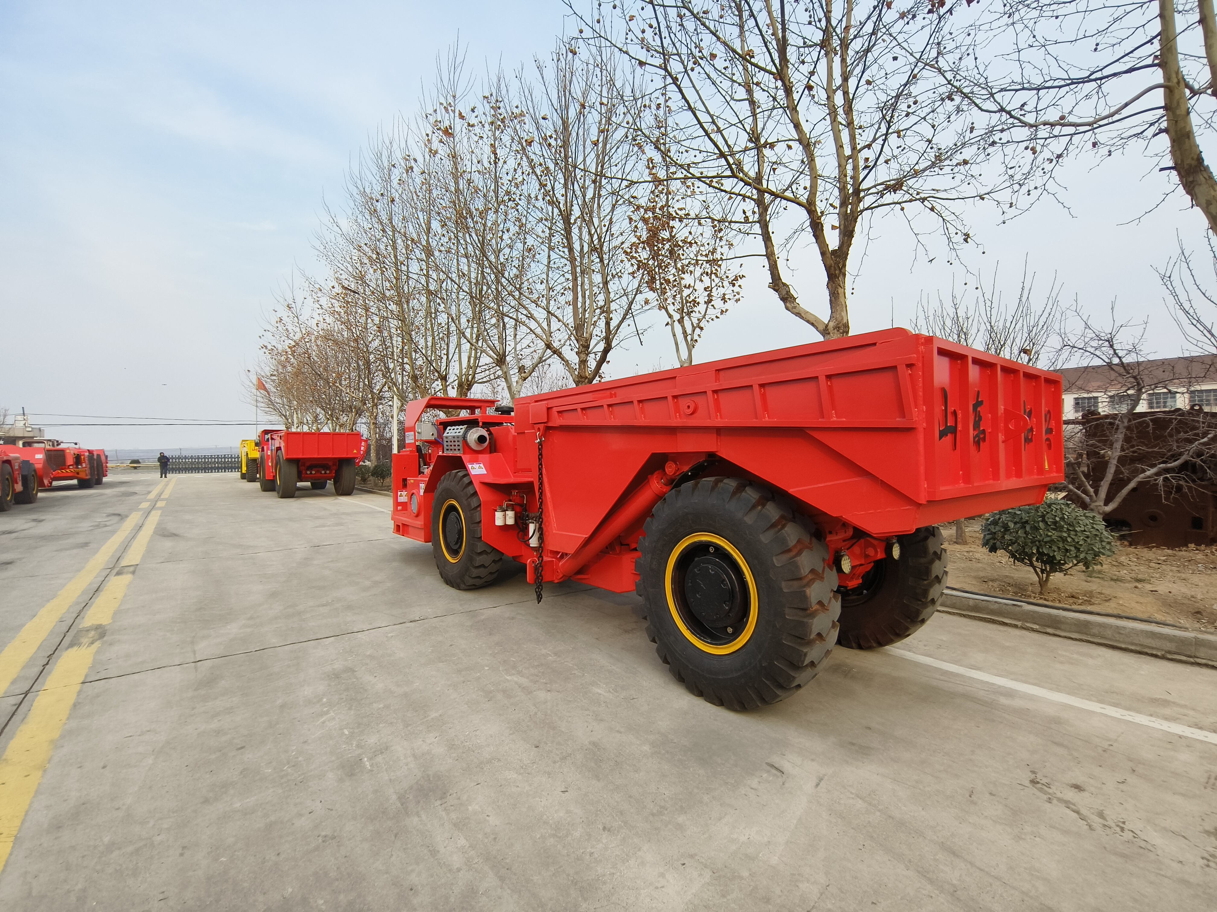 Eolaíocht an Chlimbála: Conas a Bhaineann Dearadh an Dhrivetrain le Feidhmíocht an Tairge Fhóirithneach faoi thalamh ar Rampaí Caol