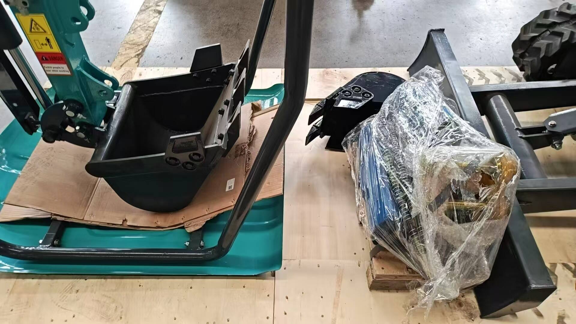 Kapuro Underground Mini Excavators Shipped to Kazakhstan3