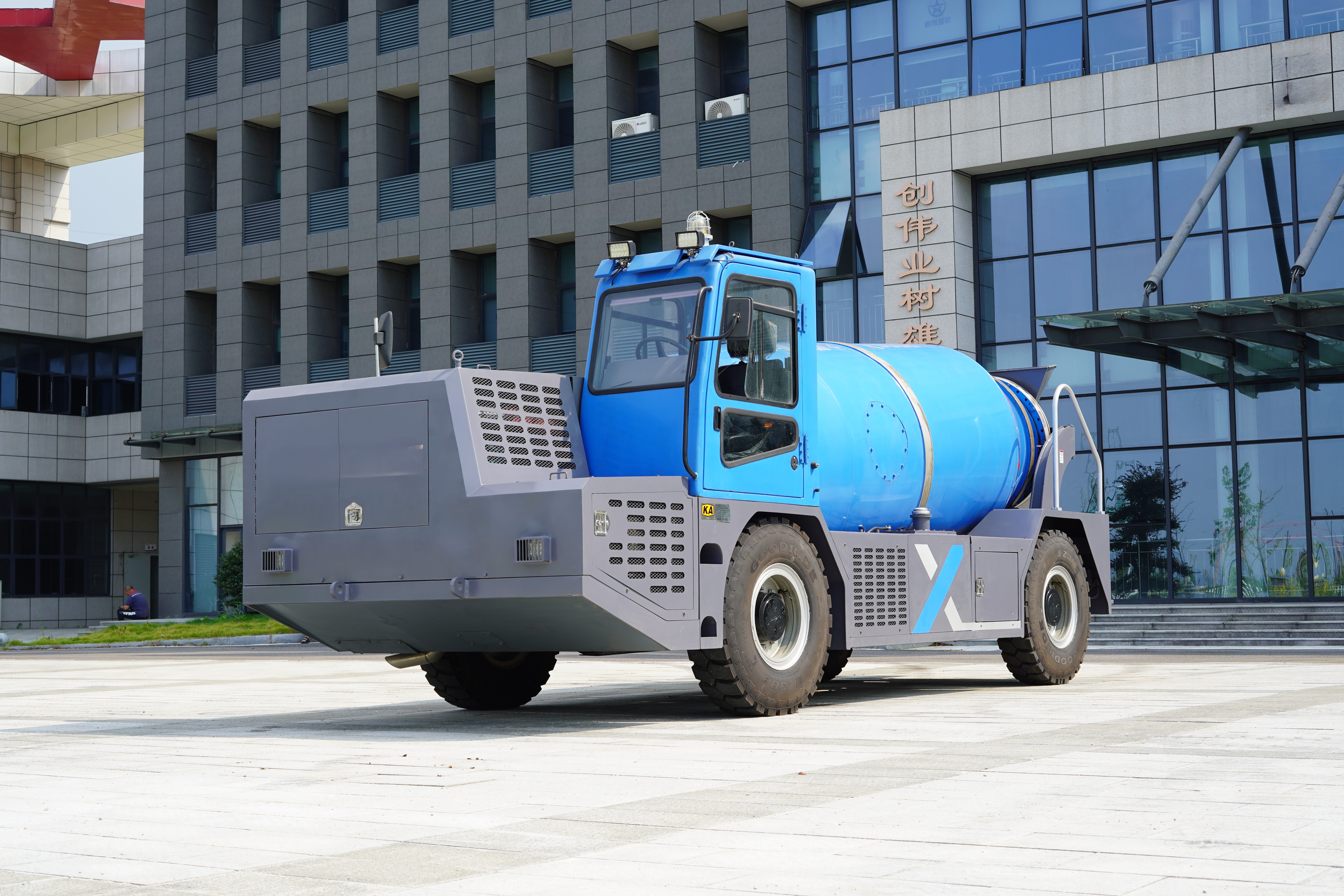 Superior Maneuverability in Confined Mining Environments
