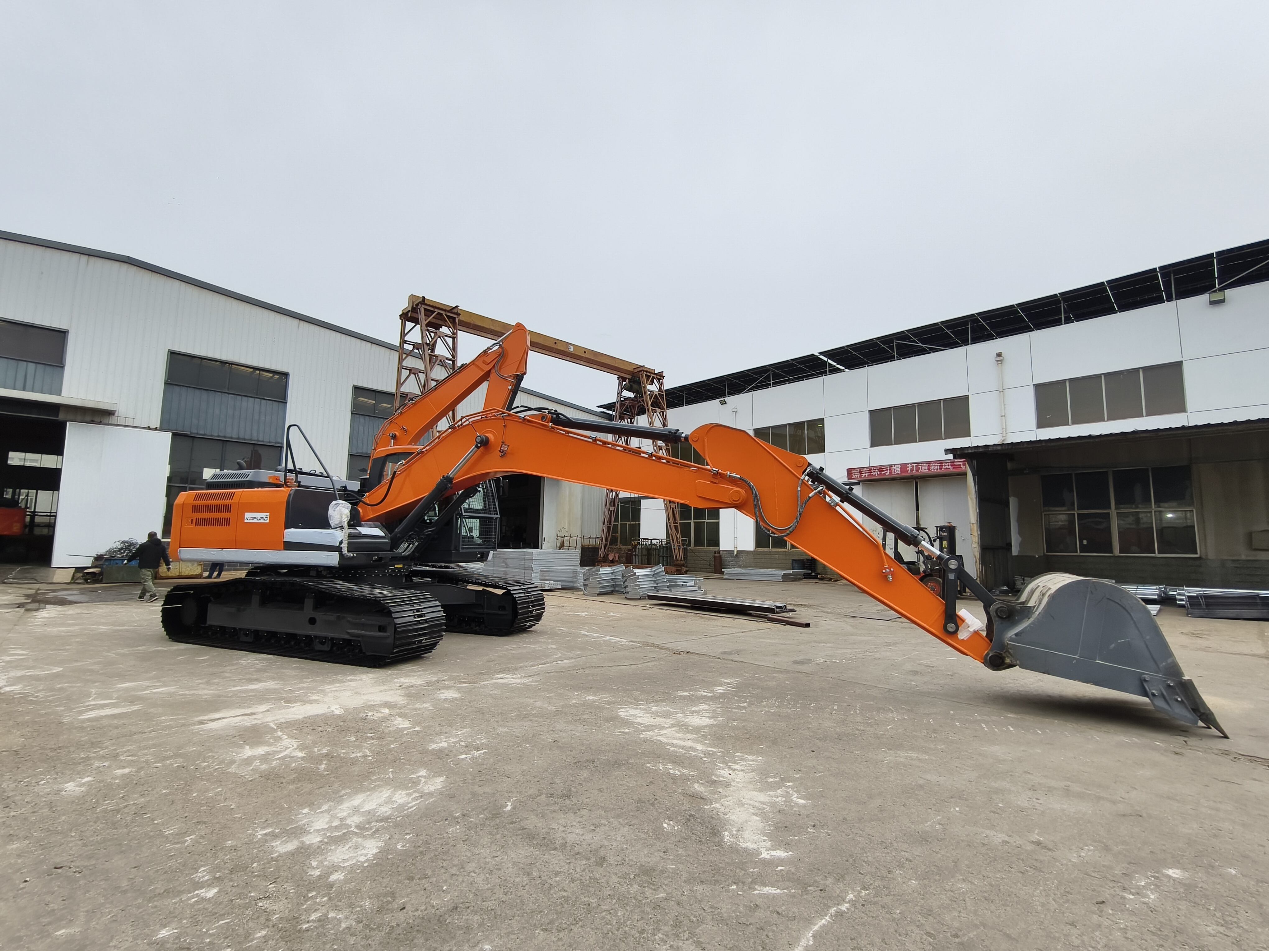 Advanced Operator Environment for Enhanced Performance and Safety