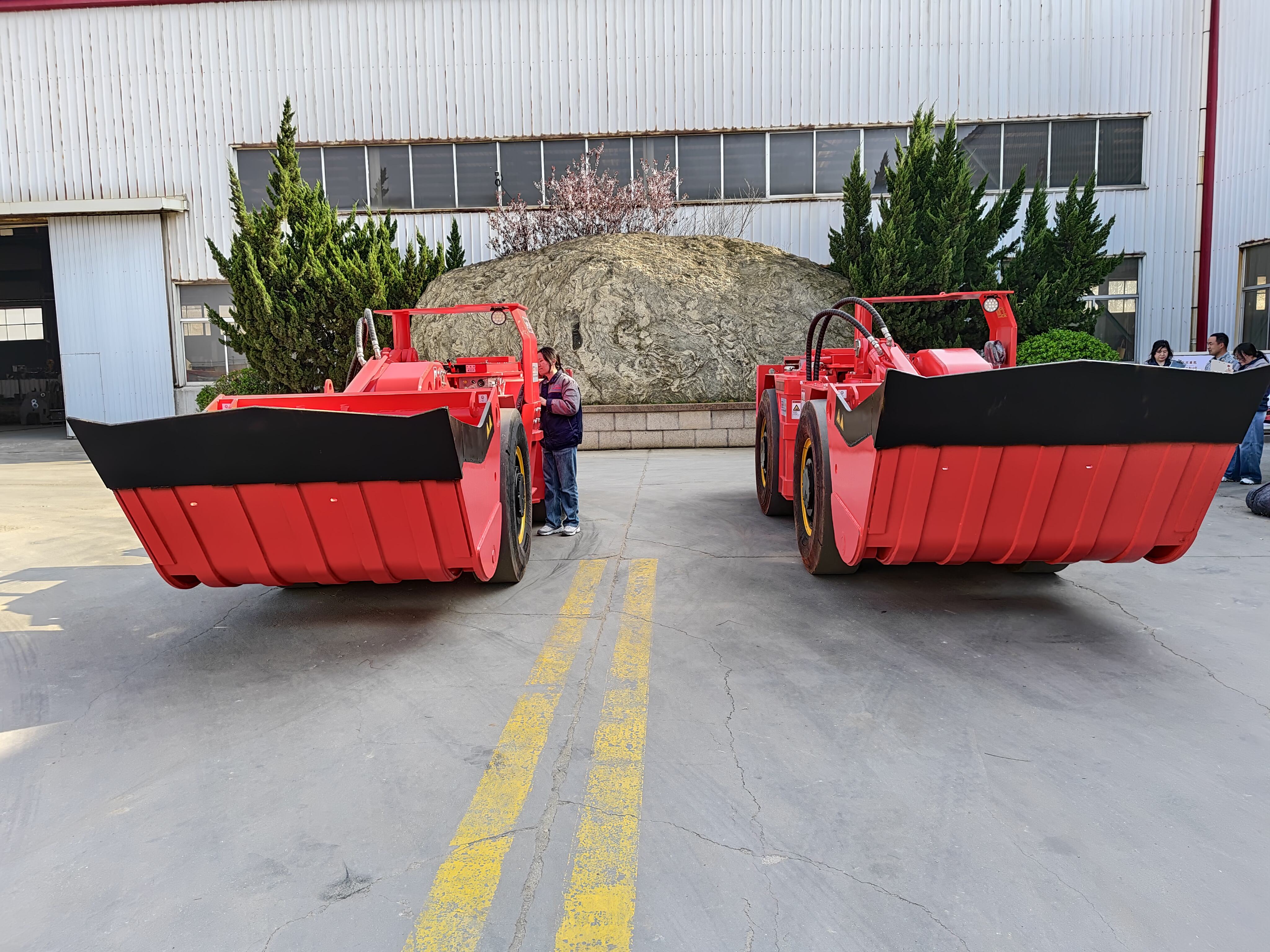 Superior Maneuverability in Confined Mining Environments