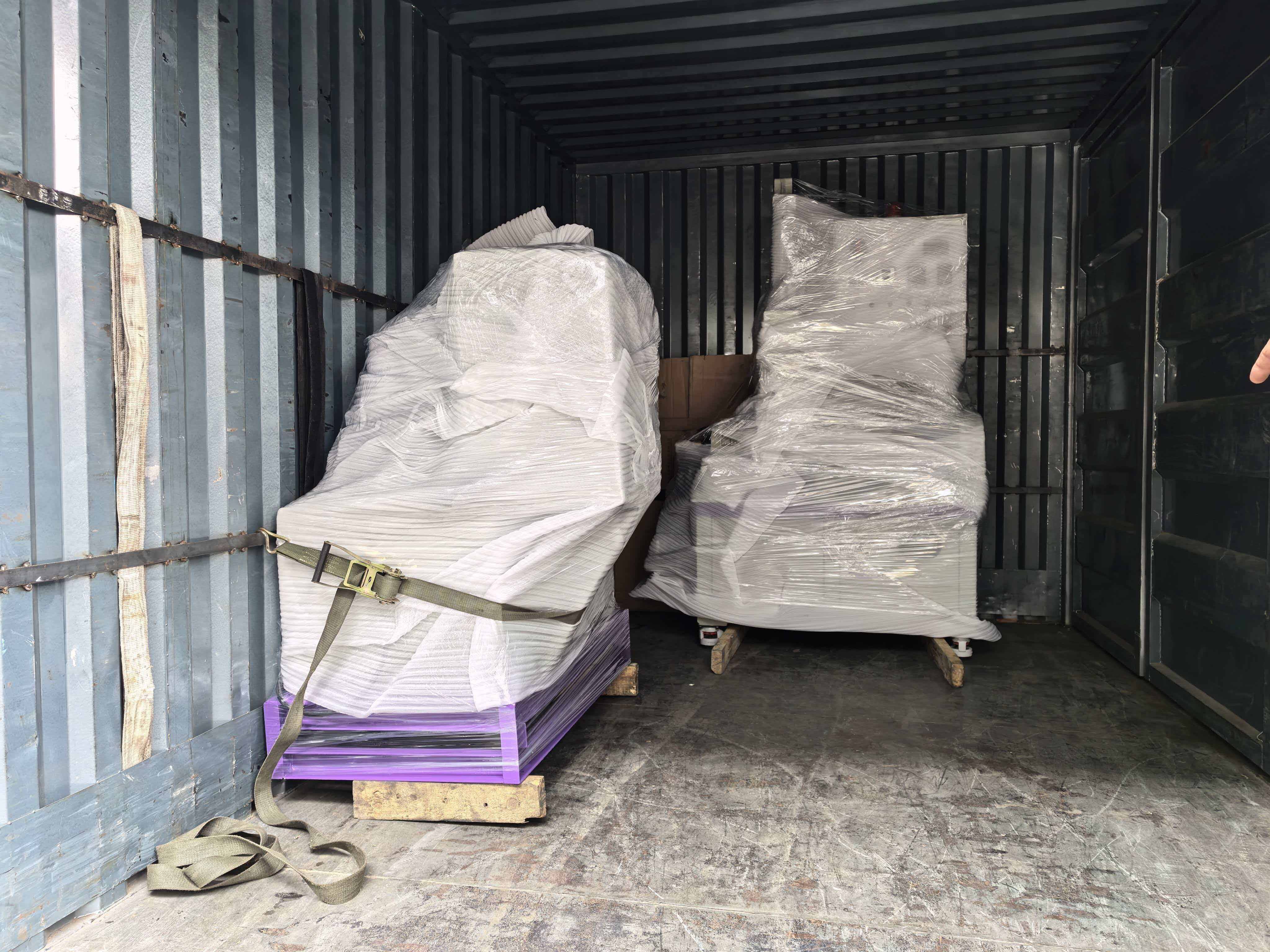 Delivery - Guangdong - 1L Flip-type Internal Mixing Machine + High-speed Mixer