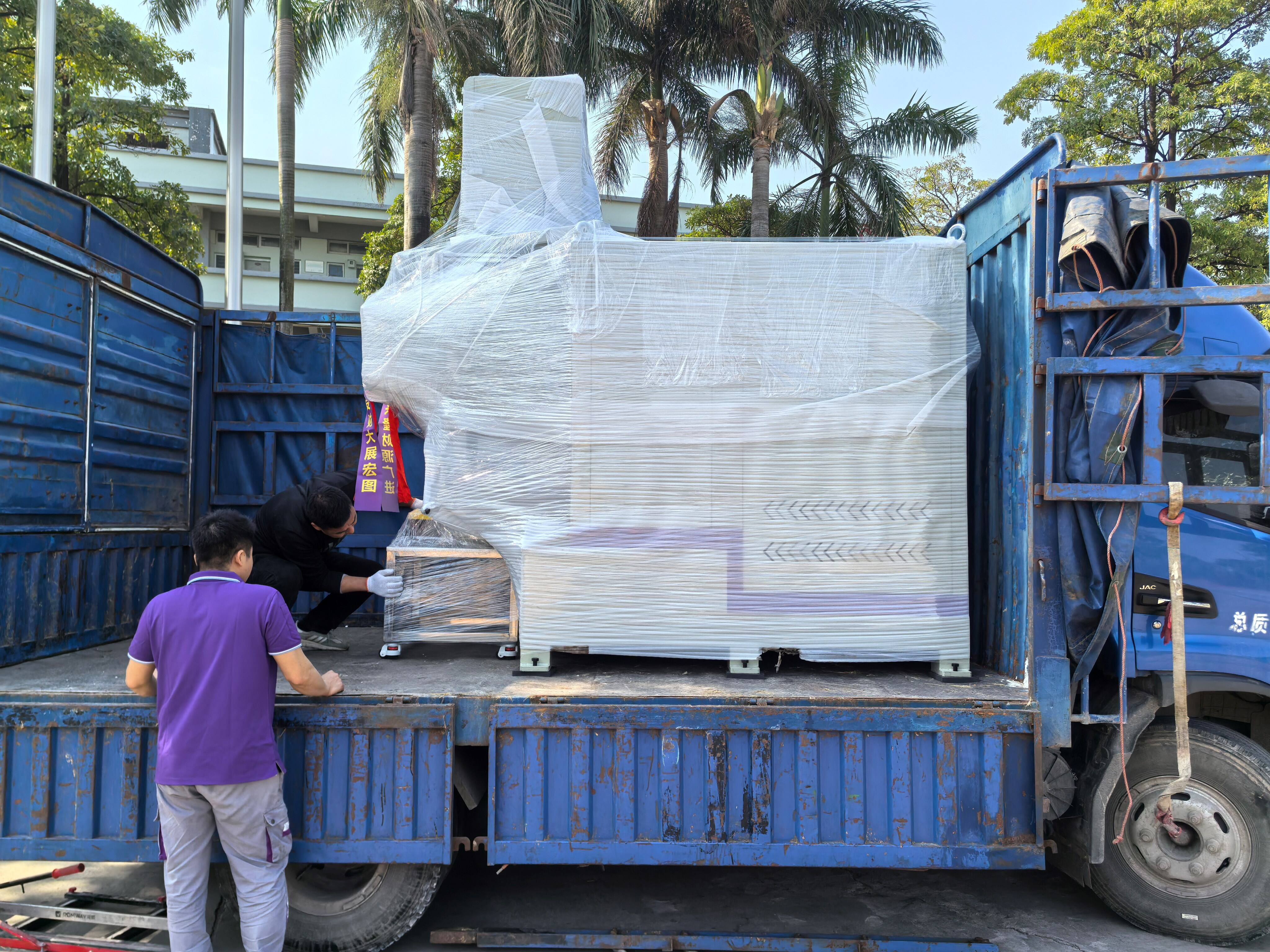 Delivery - 10L Open Close Type Internal Mixer