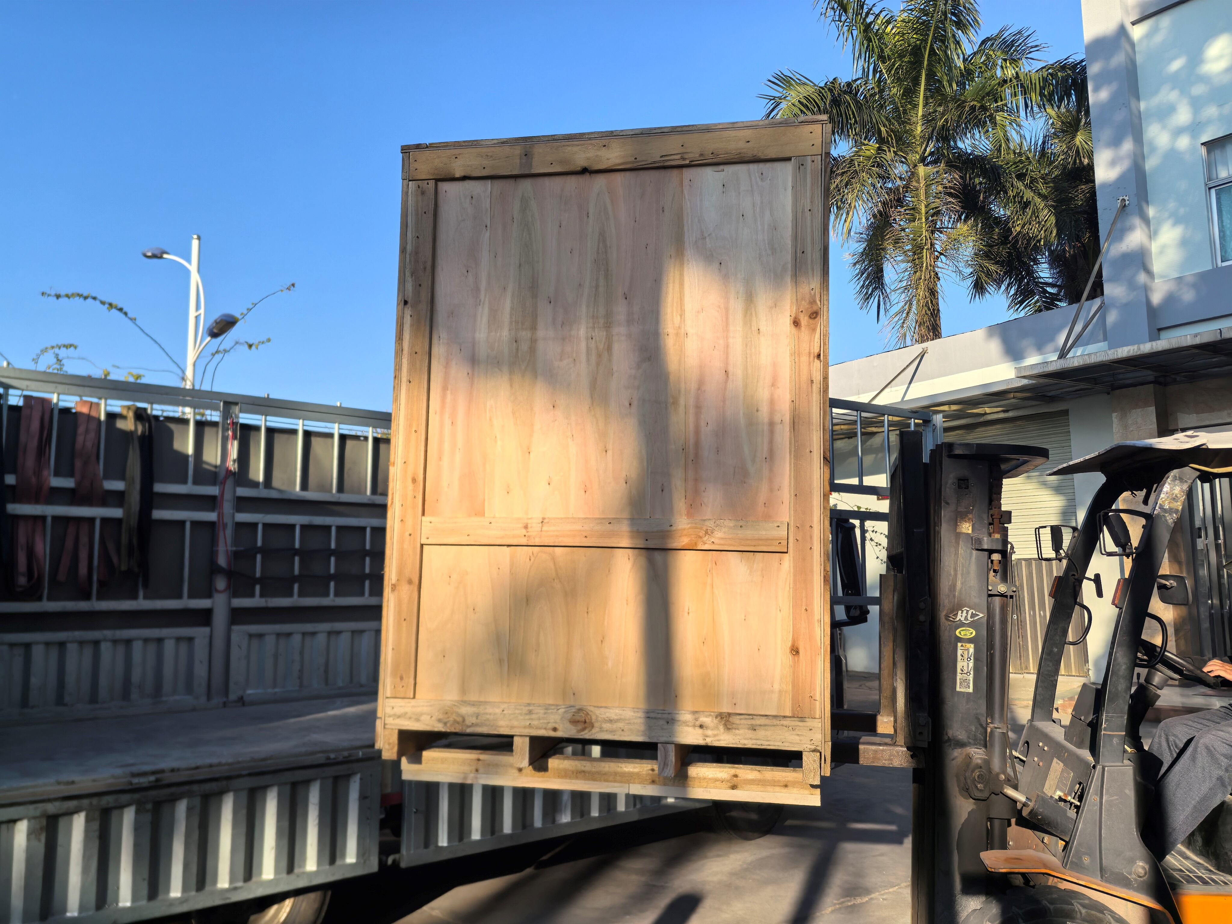 Shipment - CF-20 Twin Screw Granulator