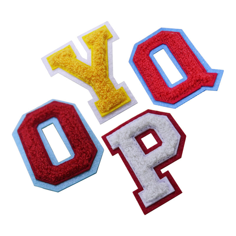 AWELLS社製 カスタムチェニール文字パッチ：ヴァーシティジャケットおよびアパレルへのパーソナライズ対応