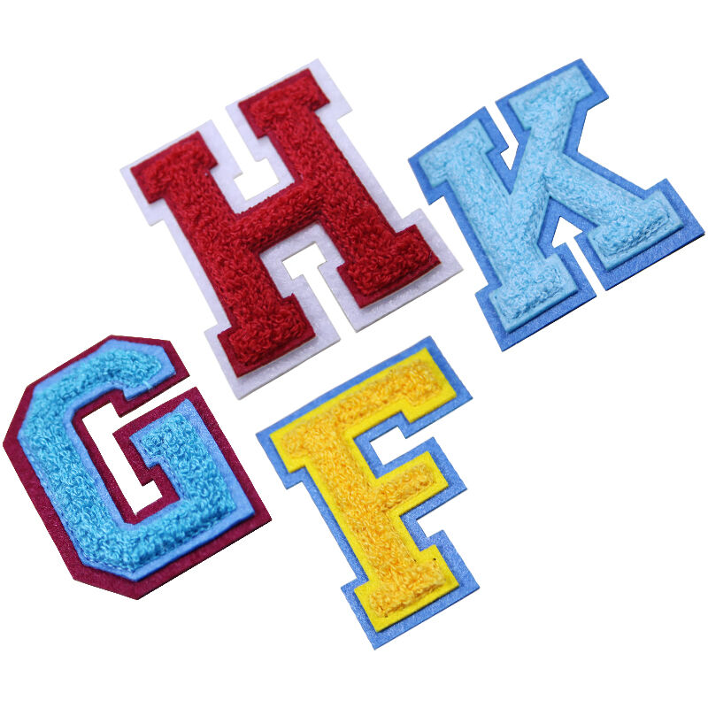 AWELLS社製 カスタムチェニール文字パッチ：ヴァーシティジャケットおよびアパレルへのパーソナライズ対応