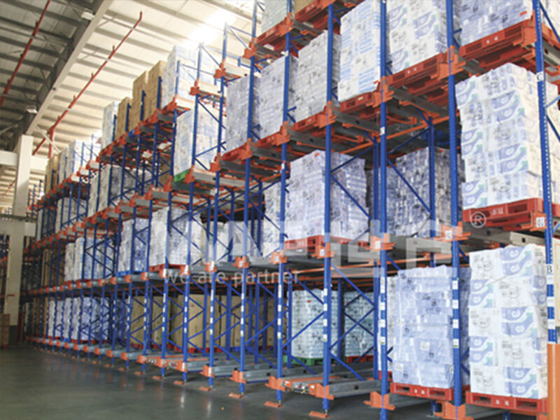 Why Plastic Pallets & Containers Are the Superior Choice for Grape Preservation