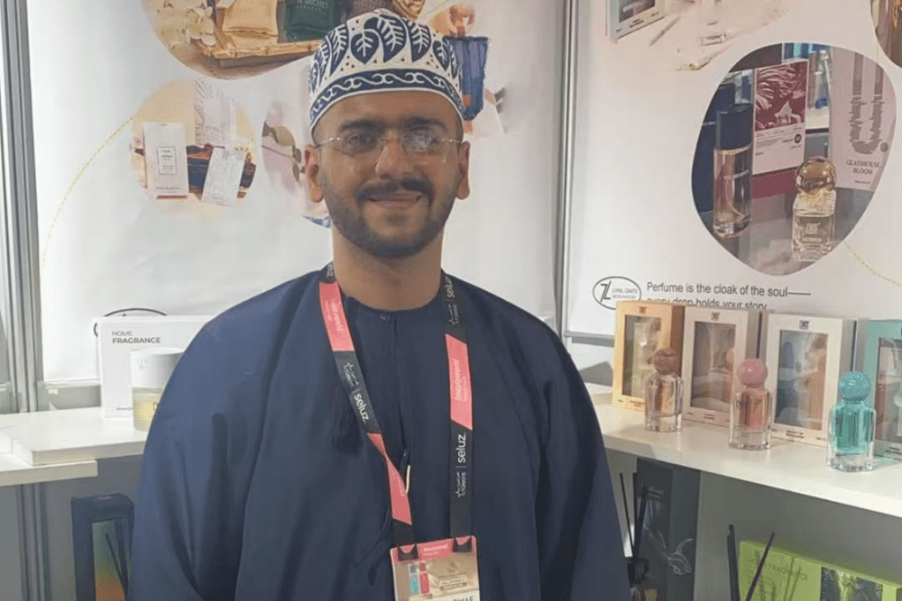 Jin Hua Loyal Crafts Co., Ltd. Leads the Fragrance Trend at International Exhibition with Diverse New Products (3).jpg.png