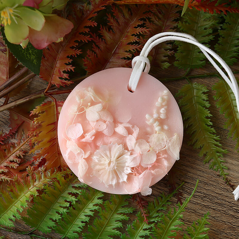 Eco-Friendly OEM ODM Hanging Scented Flower Wax Block, Custom Handmade Aroma Wax Tablet with Natural Fragrance for Closet, Drawer, Car and  Home Decoration