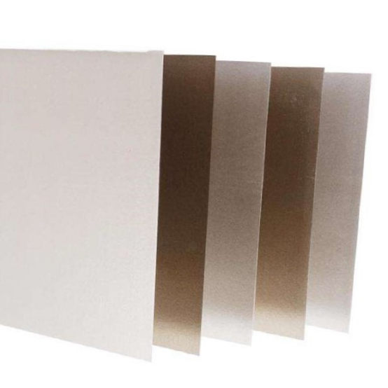 Pourquoi les composites moulés sur mesure sont-ils essentiels pour des applications spécialisées