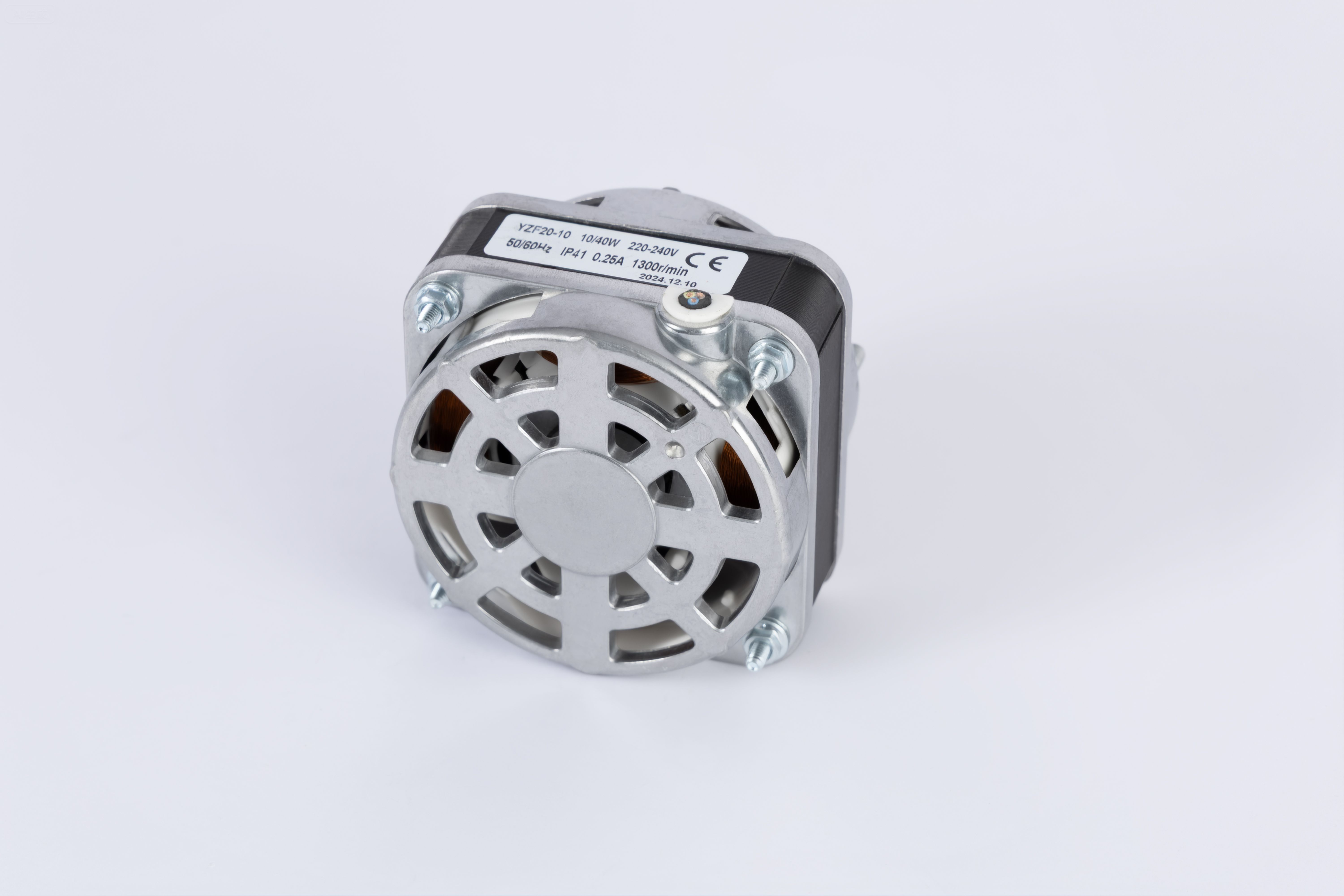 34 W Gölgelendirilmiş Kutuplu Motor