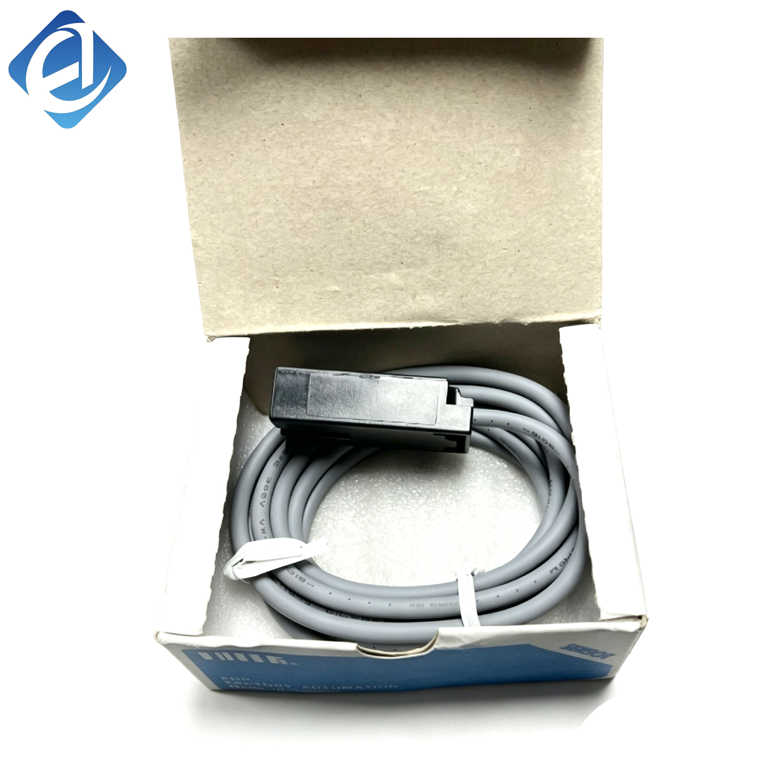 New Original SU‑07 Fiber Optic Amplifier, SU SeriesUsed for signal amplification and detection matching with fiber optic sensors in industrial automation. It features high‑sensitivity adjustment, fast response speed and stable signal output.