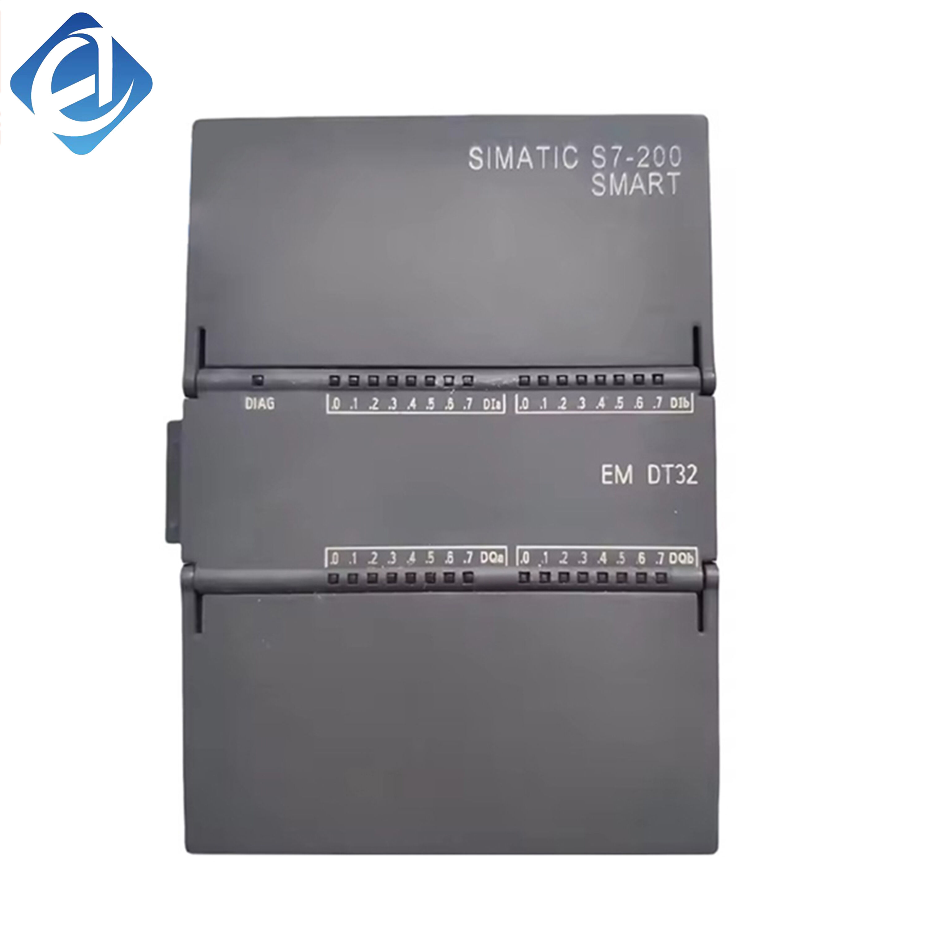 New Original 6ES7 288-2DT32-0AA0 6ES7288-2DT32-0AA0 S7-200 SMART digital IO module. Integrates digital input and output points, stable signal response, easy system expansion, suitable for switching logic control of various small 