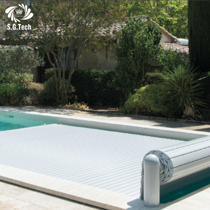 Copertura Esterna Automatica in Materiale PC di Alta Qualità con Garanzia di 1 Anno per Piscine Water Crown