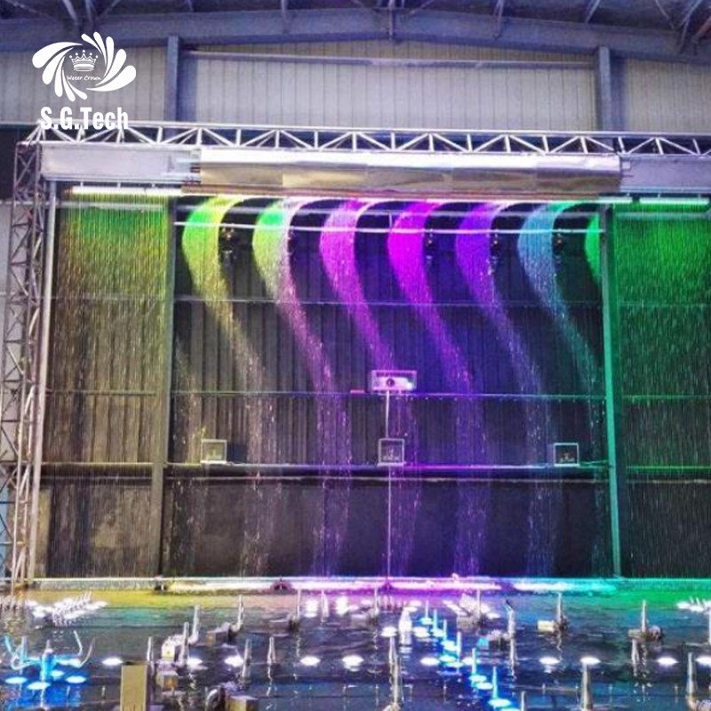 Multifunctional decorative element