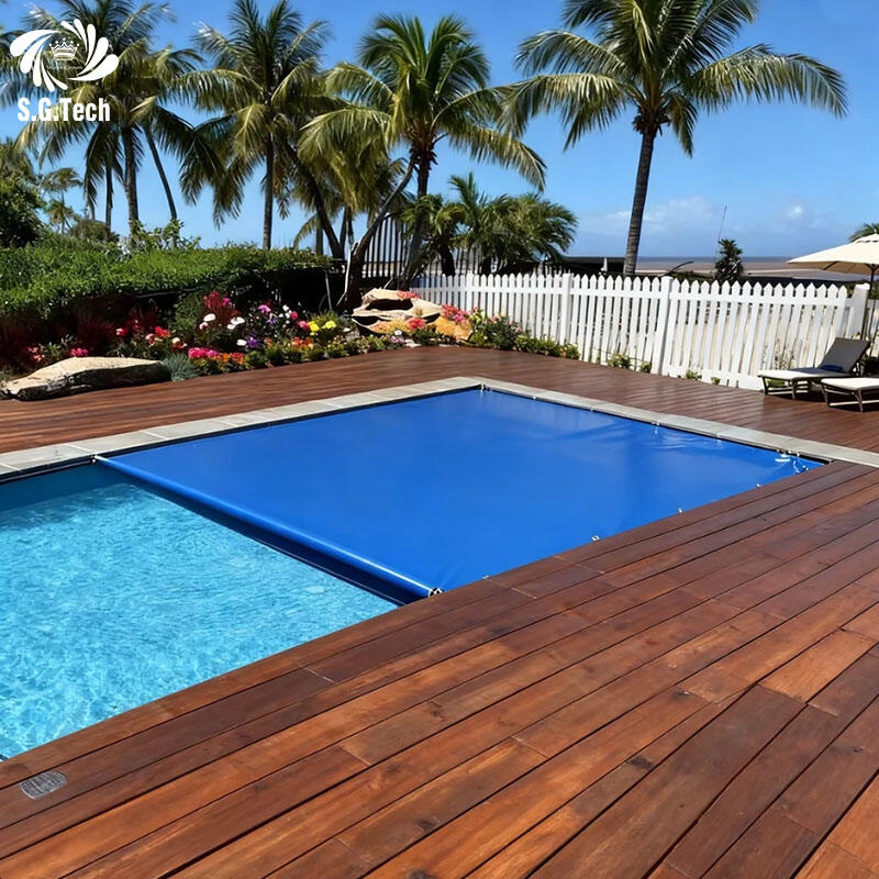 高品質PVCプールカバー。クラウン社最適化水管理技術搭載