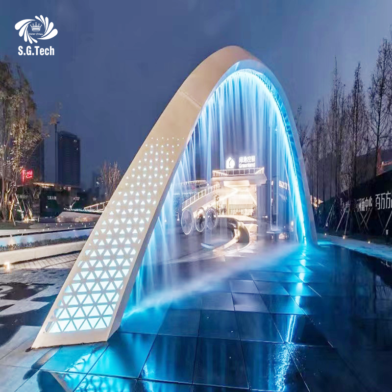Multifunctional decorative element